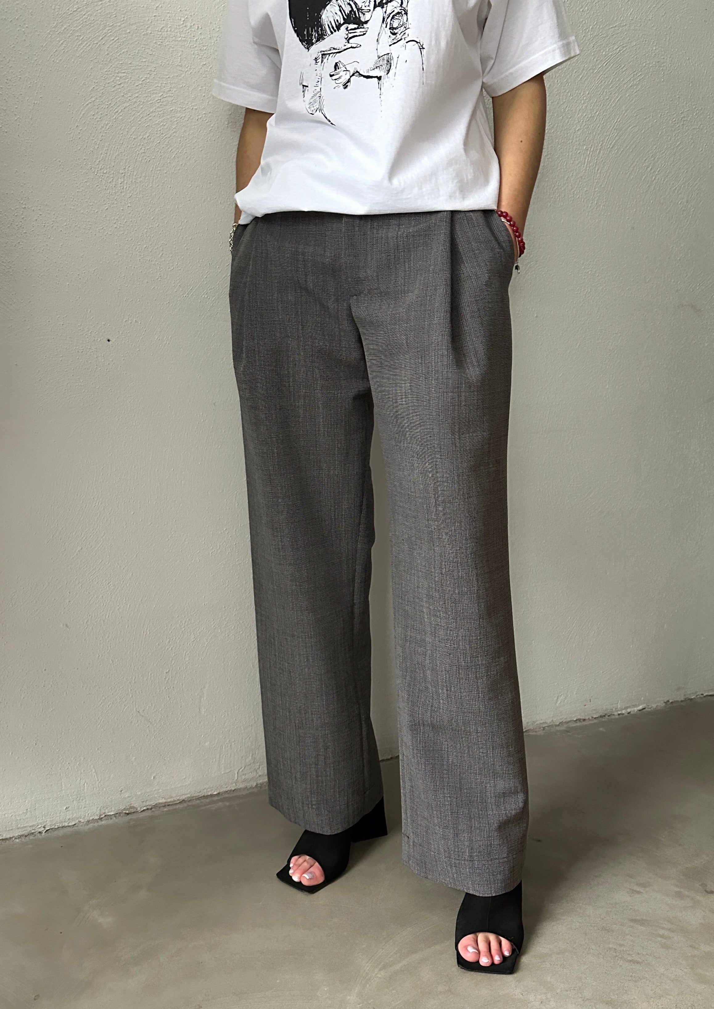Wool trousers in grey