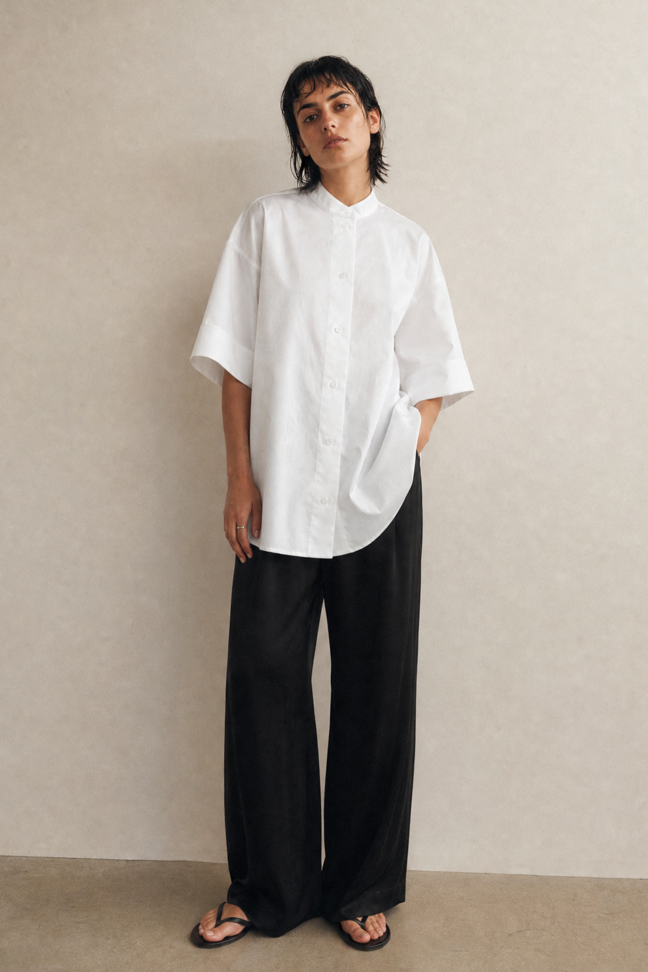 Black fluid trousers