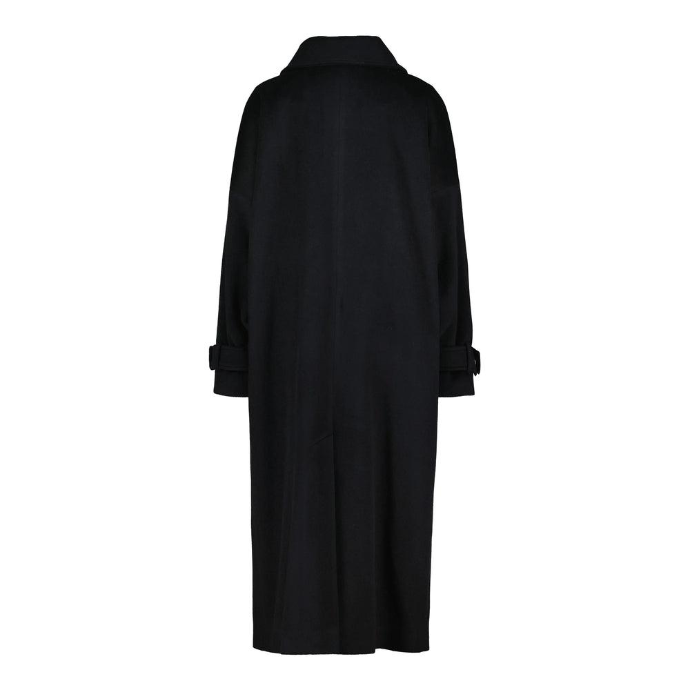 Wool coat in black