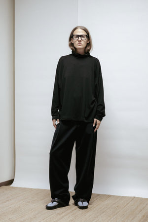 Merino wool jersey top with high collar and long kimono sleeves. Lightweight, warm, and timeless. Made in Estonia.