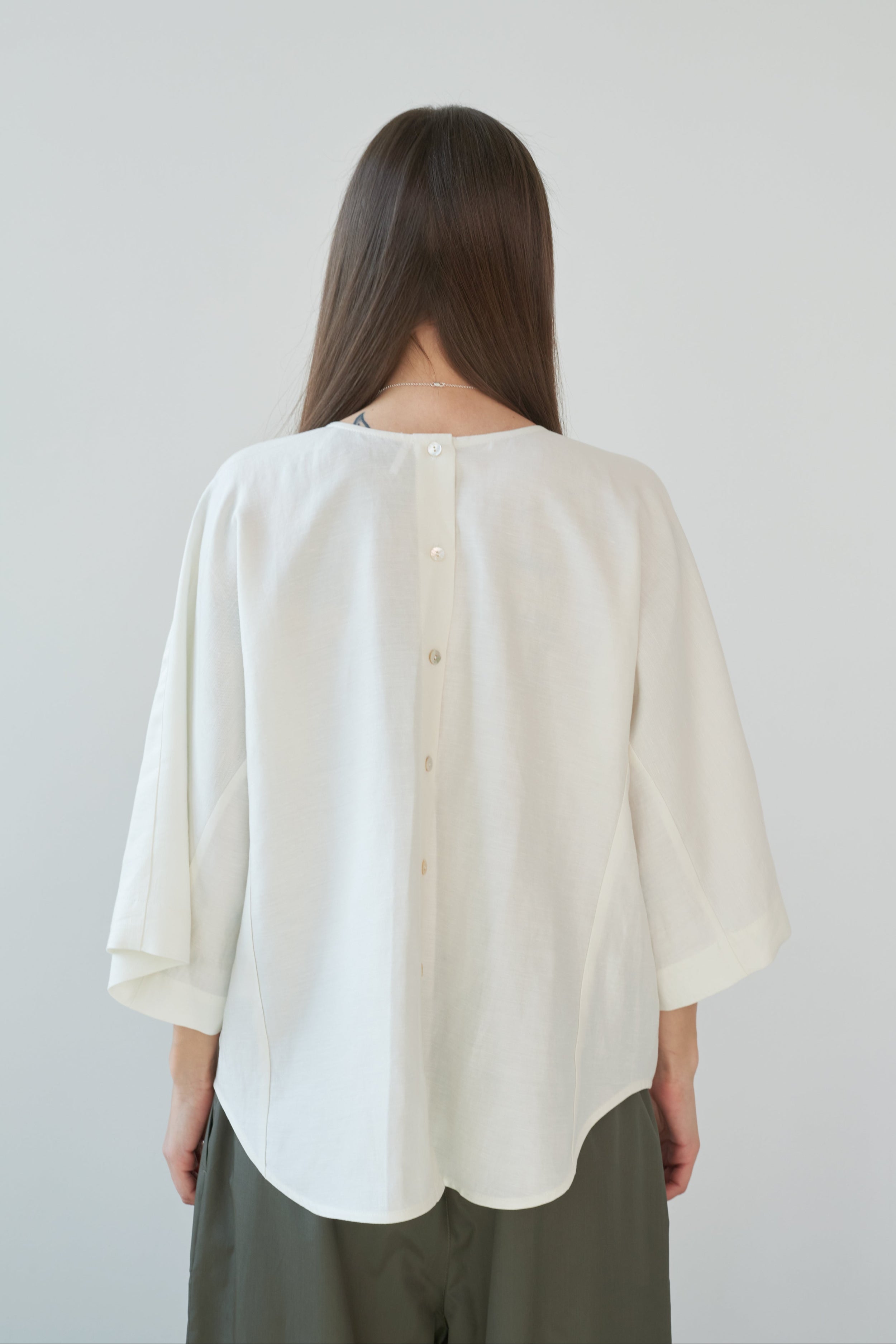 blouse in white