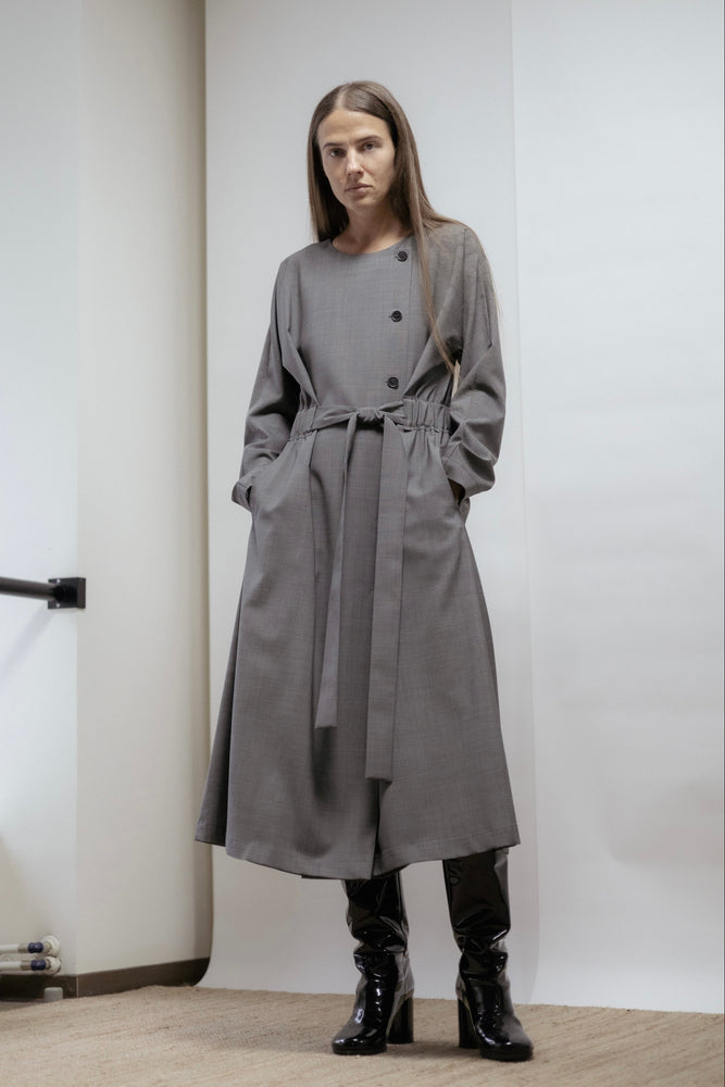 Grey virgin wool dress with kimono sleeves and belt. Lightweight fabric, can be worn as a dress or long jacket. Made in Estonia.