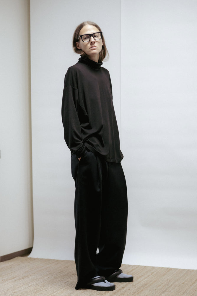 Merino wool jersey top with high collar and long kimono sleeves. Lightweight, warm, and timeless. Made in Estonia.