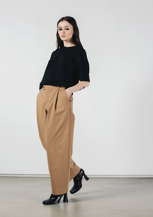 Wide leg pants in beige