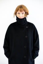 Straight cut wool coat in black