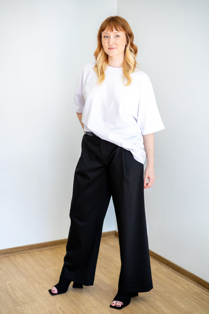 Wide leg tailored trousers in black